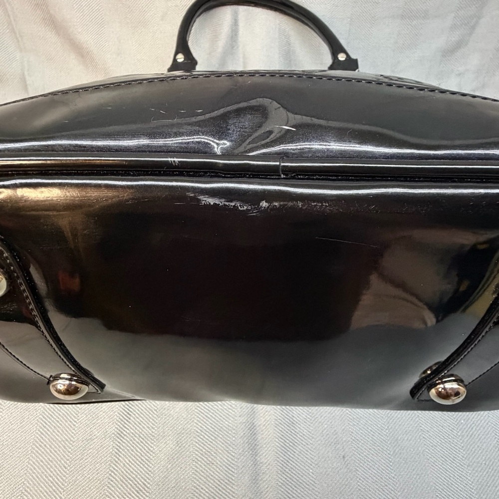 Lounge fly loves Hello Kitty, black patent leather dome handbag from 2012 - Picture 6 of 16